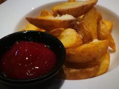 -四月吧餐厅(正阳步行街店)
