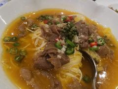 酸汤金菇肥牛-御彩酒家(东风东路店)