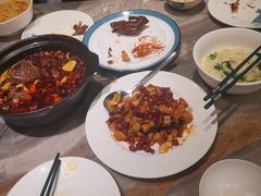 -渝悦情·新派川菜(建国门店)