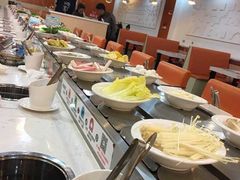 自助取餐区-咕叽咕叽自助烤肉小火锅(西城广场购物中心店)