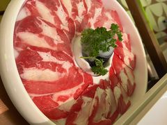 -洪氏嗨捞·广东猪肚鸡·椰子鸡火锅(西咸万象城店)