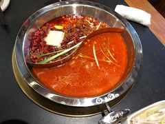 -沸炉重庆老火锅(军事博物馆店)