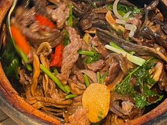 -蝴蝶里·粤菜·点心(滨江龙湖店)