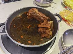 -运气牛自助酱大骨火锅(南京东路店)