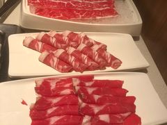 -海底捞火锅鲜切牛肉主题店(长寿路店)