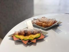 牛油果火腿芝芝-Something For(中洲湾店)