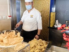 -中央电视塔旋转餐厅