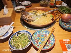 -洱火云南酸菜牛肉火锅(石景山当代商城店)