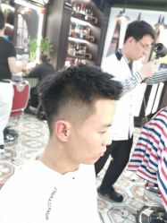 -豪帅男士理容馆