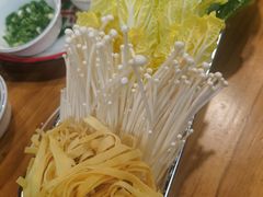 -黄小串·烤串海鲜涮牛肚(升龙广场店)