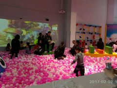 -蒙特利亲子乐园