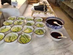 -西安大雁塔科技大学地铁站亚朵酒店