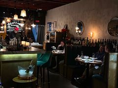-Osteria Garden 生蚝花园餐厅(原进贤路店)