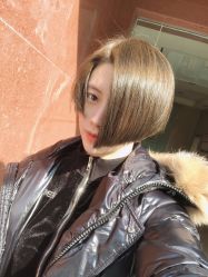 -罗亚帝·NASHOW纳秀形象设计