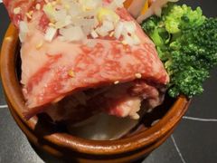 -山川小町·极番烧肉(新地假日广场店)