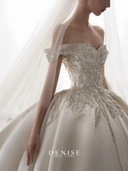 -Renee芮亦婚纱(原丽莎)