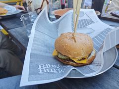 old school cheese-Ribs & Burgers The Rocks