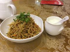 -蒙古大营·蒙古演绎餐厅(赛马场店)