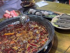 -黄潇洒老火锅(九眼桥宏济巷店)
