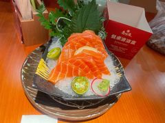 三文鱼刺身中份-仓桥家·焗寿司·锅物(光谷步行街店)