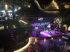 -拾光音乐餐酒吧(告庄星光夜市店)