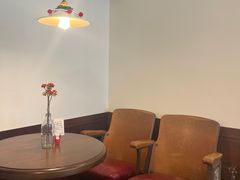 -Café Monson