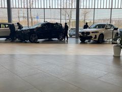 -上海宝信宝马4S店