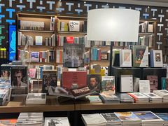 -茑屋书店(天目里店)