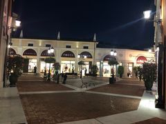 -佛罗伦萨小镇广佛名品奥特莱斯(疏港路店)