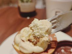 -Fridi Patisserie Cafe