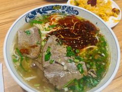 -西部马华清真兰州牛肉面·烧烤夜市(关东店)