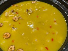 野山菌煨老母鸡煲汤-寨子里的钵钵菜·湘西山里菜(魅力湘西店)