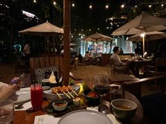 -三亚艾迪逊酒店·海滩烧烤 BARBACOA·现场乐队·浪漫晚餐·烧烤海鲜