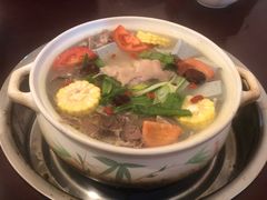 黑豆花山药蹄花牛肉-花水湾红太阳牛肉汤锅