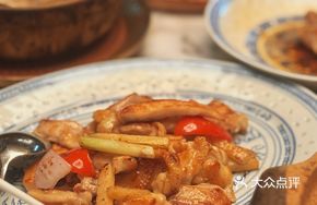 Pepper Pan-Seared Free-Range Chicken
