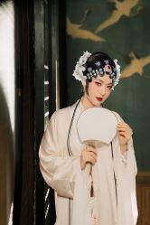 点击看大图 -盘子女人坊古装写真摄影(南京总店)