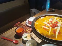 -山城外·非遗酸菜鱼(蜀都万达店)