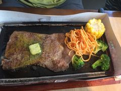 -必胜客(机场路店)