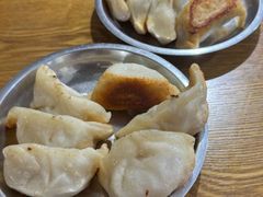 -黄阿姨锅贴大王(万航渡路店)