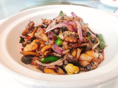 野山菌烧牛蛙-西湖春天•老字号杭州菜(百汇店)