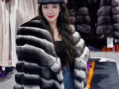 -肃宁华斯国际裘皮城