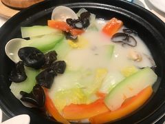 -港丽餐厅(高德置地店)