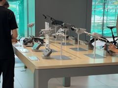 -DJI大疆(深圳华强北曼哈授权体验店)