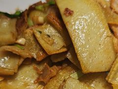 -黄泥岗·地道湖北菜(奥特莱斯店)