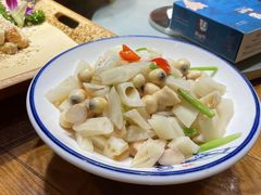 荷塘三宝-黄泥岗·地道湖北菜(奥特莱斯店)