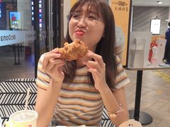 -麦当劳(假日广场店)