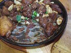 -老东镇啤酒屋海鲜加工·蒸汽海鲜·海鲜烧烤(台东店)