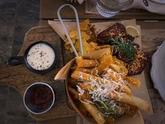 -Mark&Mars Restaurant