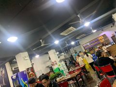 大堂-皖北巫氏三胖地锅鸡(长淮总店)