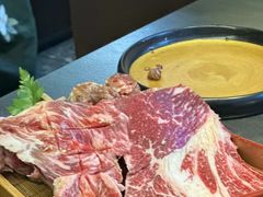-铭牛烧肉·和牛海鲜自助(高新月牙湖店)